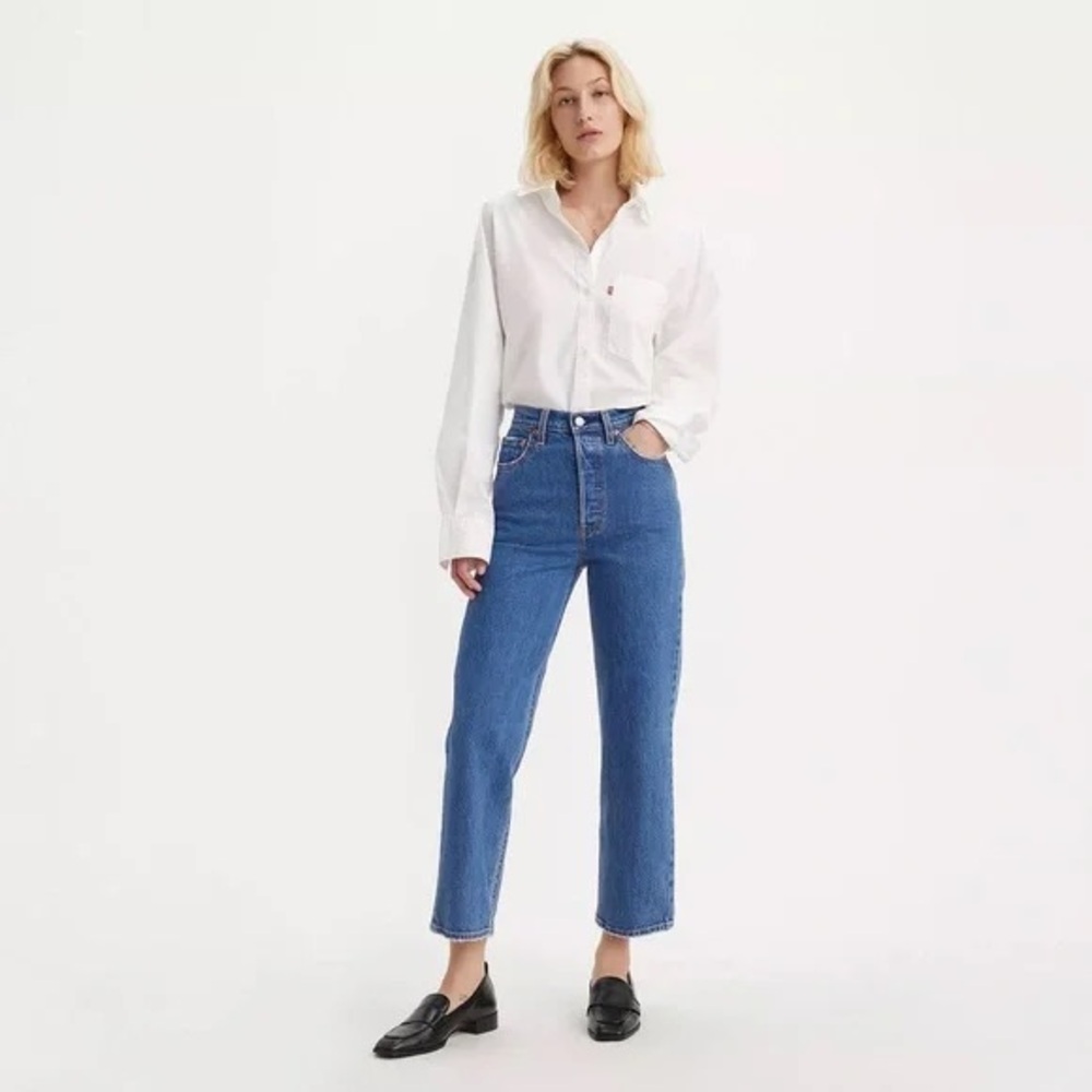 Levi's Sz 26 Ribcage Ankle Straight Premium Jeans